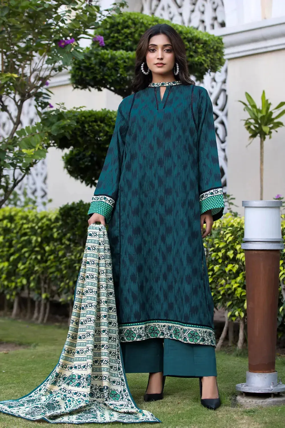 3PC Printed Unstitched Khaddar Suit KKH-2897