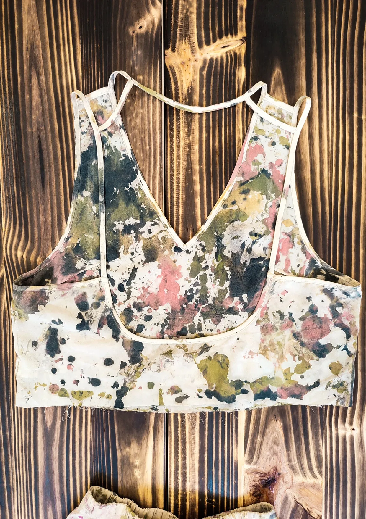 HANDPAINTED / CROPPED - TOP - SPAGHETTI STRAPS & SHORTS creme painted