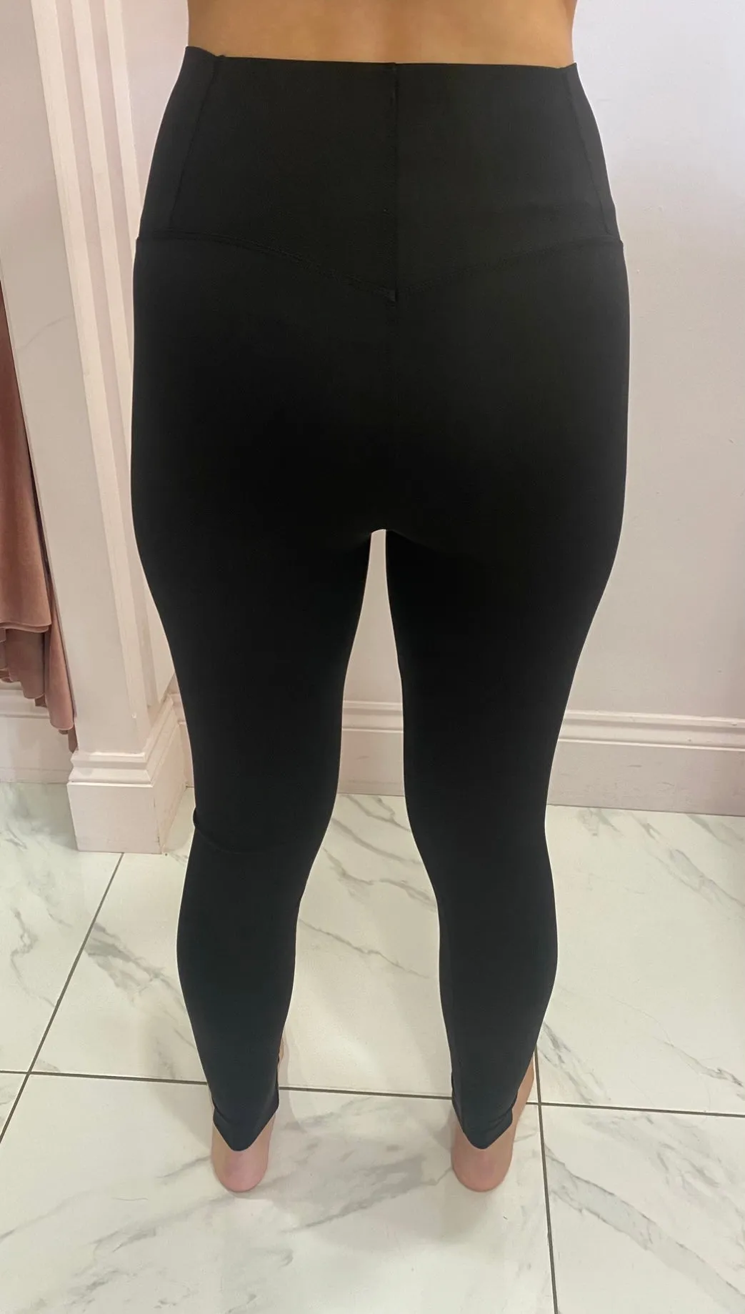 Kaci SKIMS Leggings