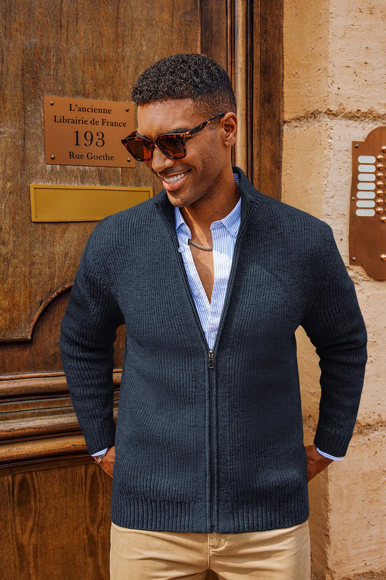 Men Stand Collar Textured Cardigan Long Sleeve Zip-up Sweater Knitwear