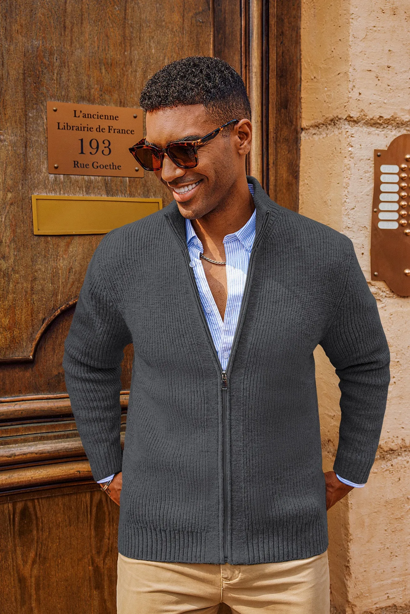 Men Stand Collar Textured Cardigan Long Sleeve Zip-up Sweater Knitwear