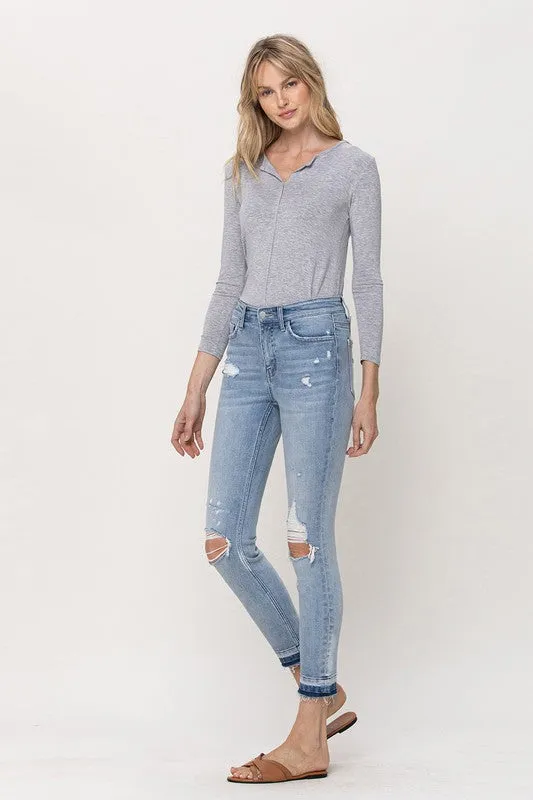 MID RISE CROP DISTRESSED SKINNY JEANS  (LT. WASH)