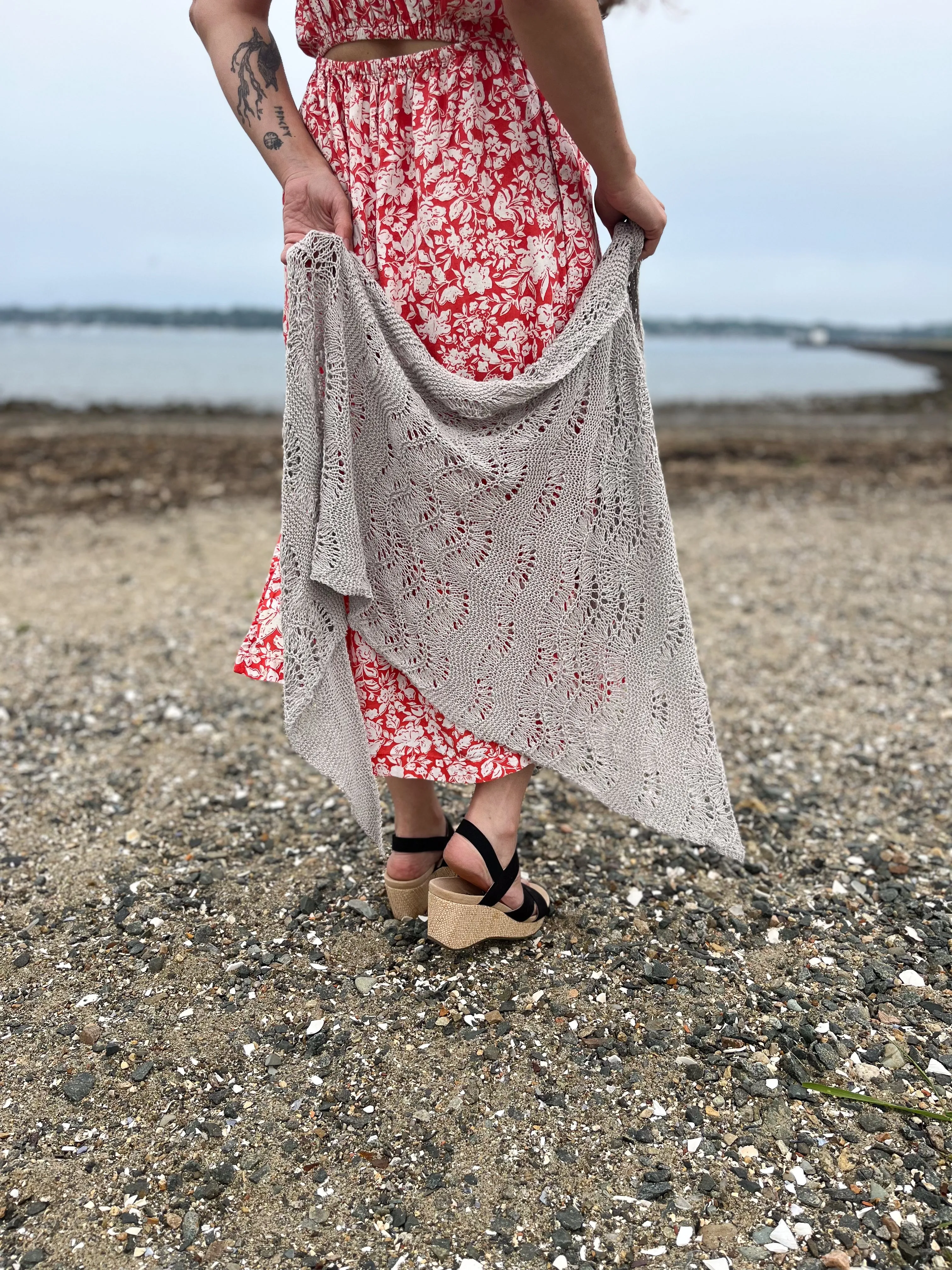 Nevasca Light Shawl Knitting Pattern - Digital Download