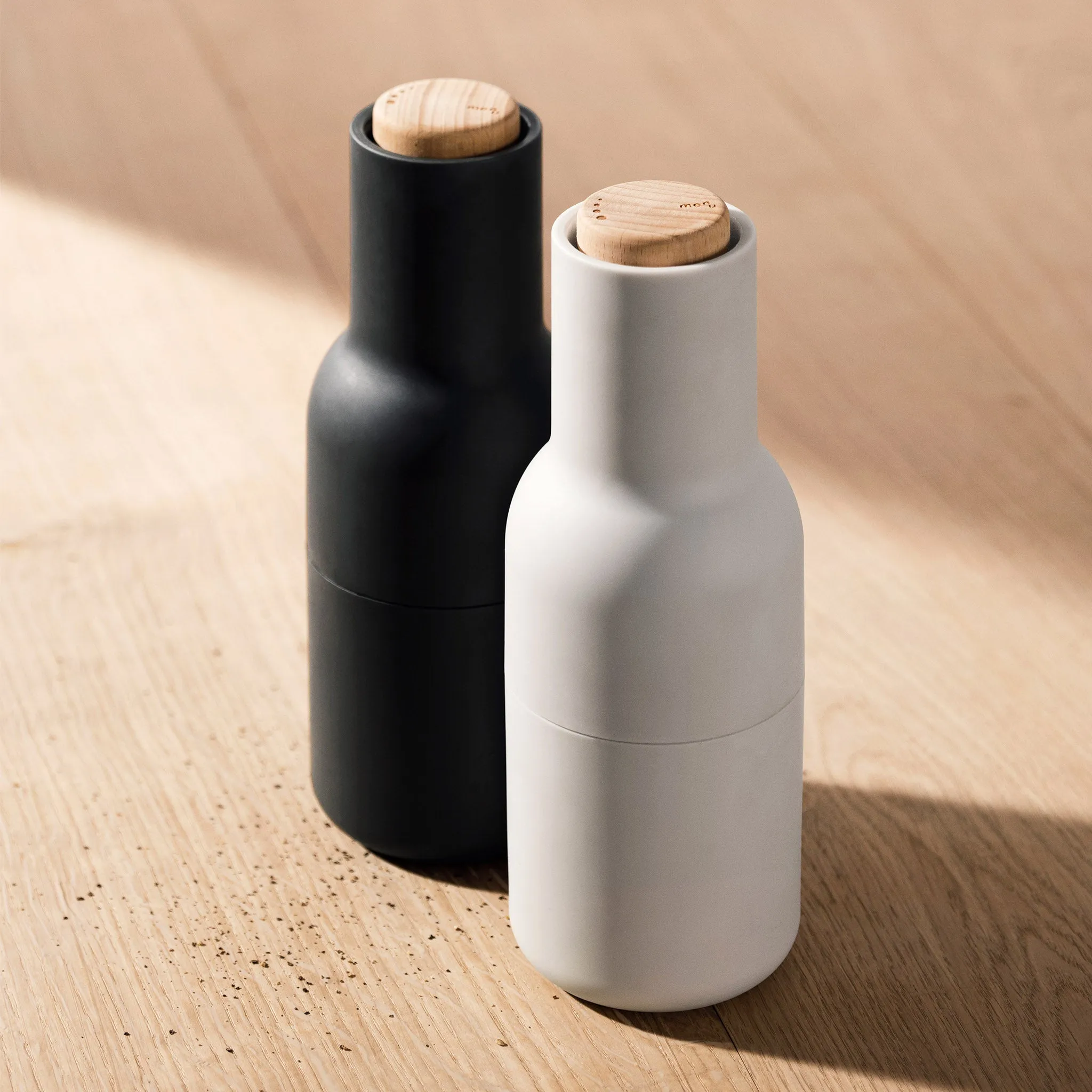 Norm Bottle Grinders - Ash   Carbon (Beech Lid)