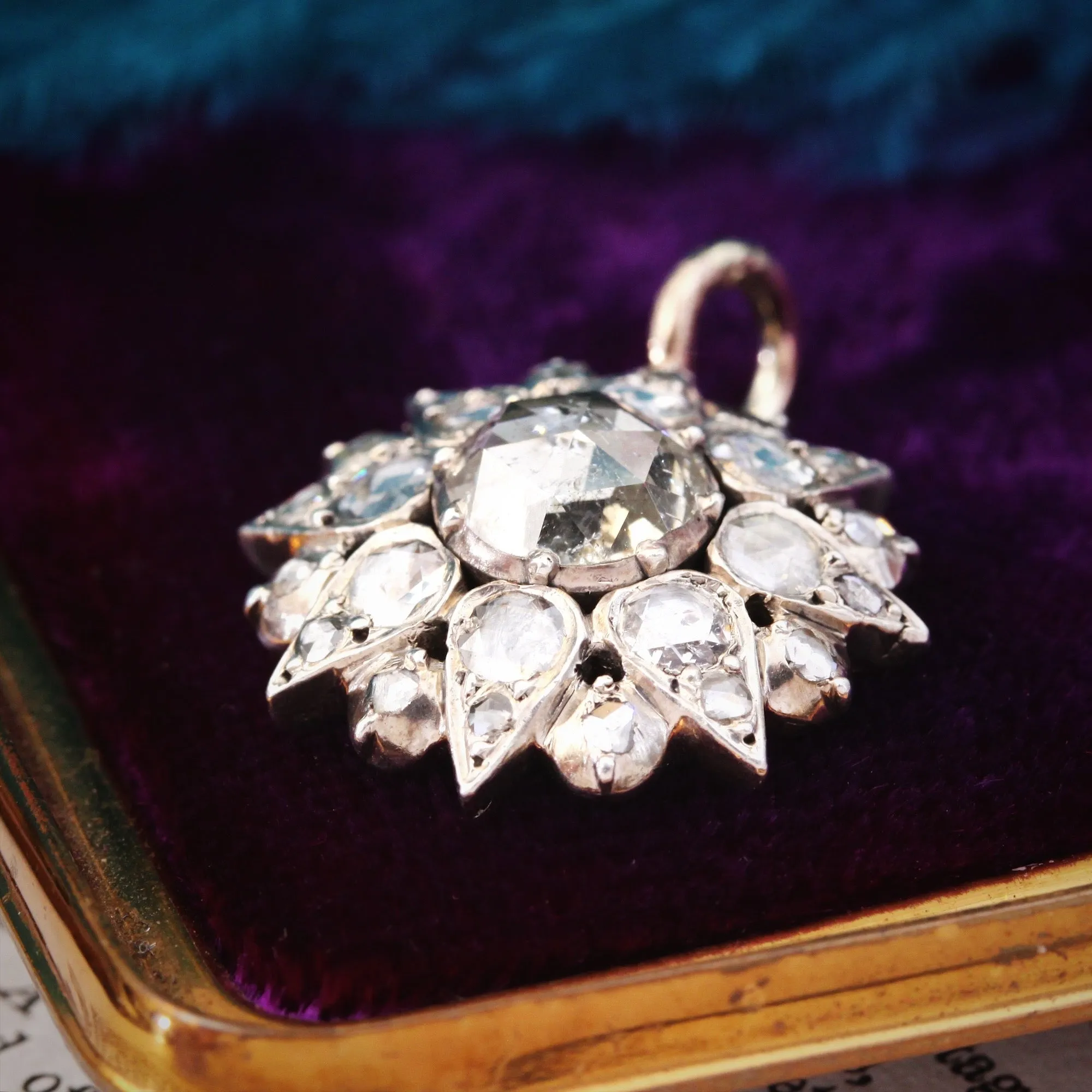 Olden Days Flickering Rose Cut Diamond Star Pendant