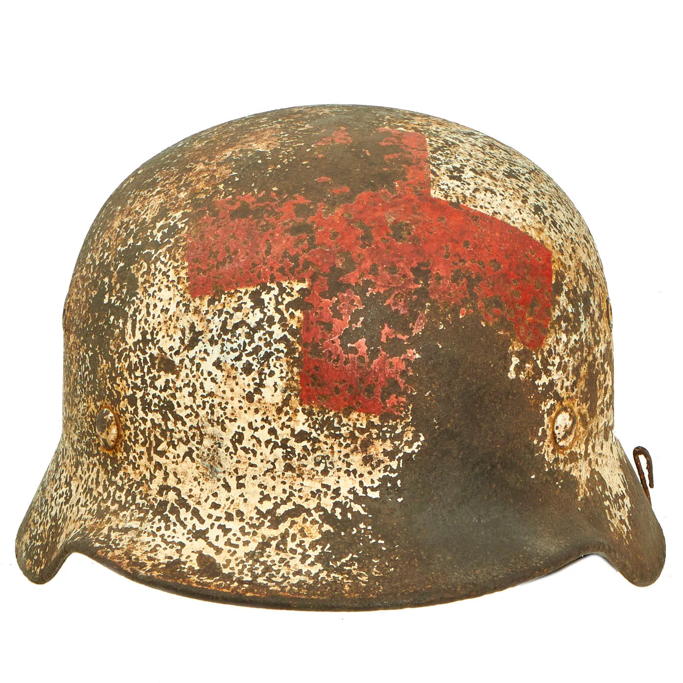 Original German WWII Eastern Front Winter Medic Relic M40 Helmet - Q66