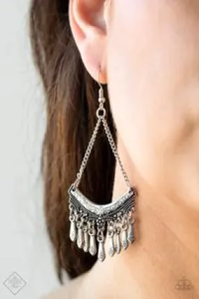 Paparazzi Accessories  - In Rogue Silver Fashion Fix Earring June 2019