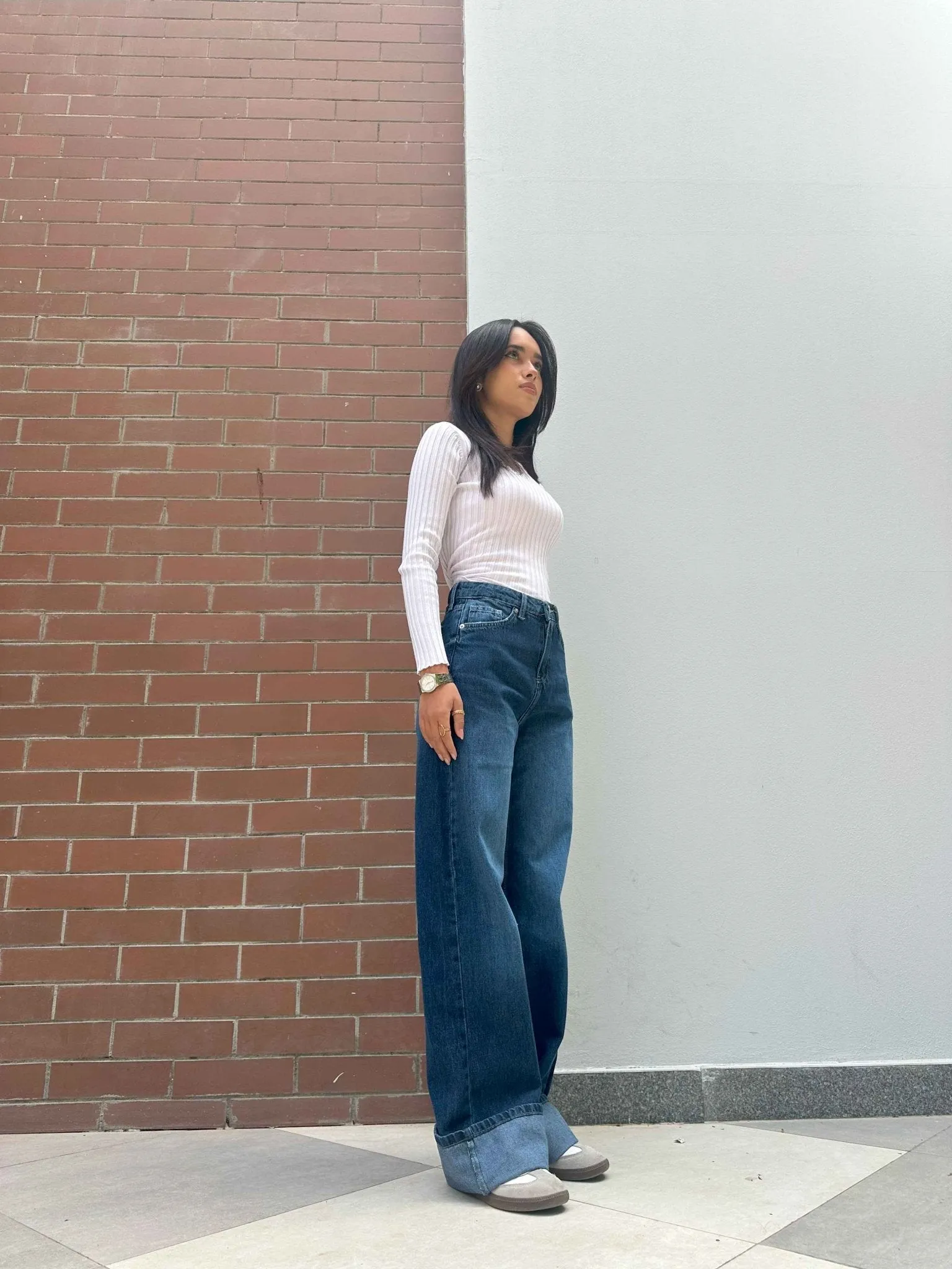 Wide Leg - Navy Blue Turn-Up Hems Jeans.