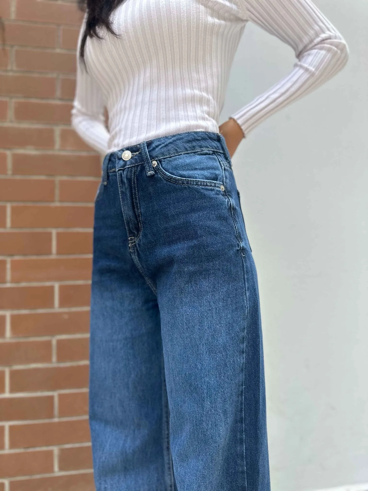 Wide Leg - Navy Blue Turn-Up Hems Jeans.