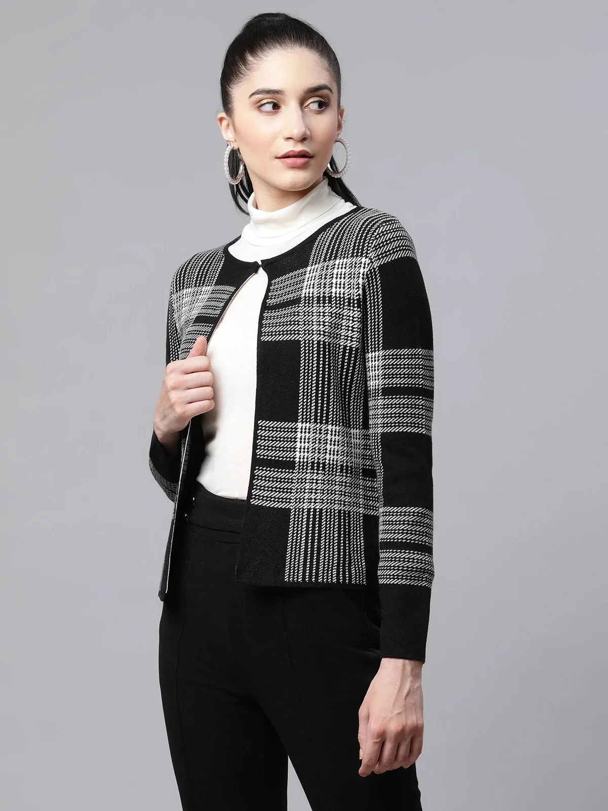 Women Checkered Black Slim Fit Casual Cardigan