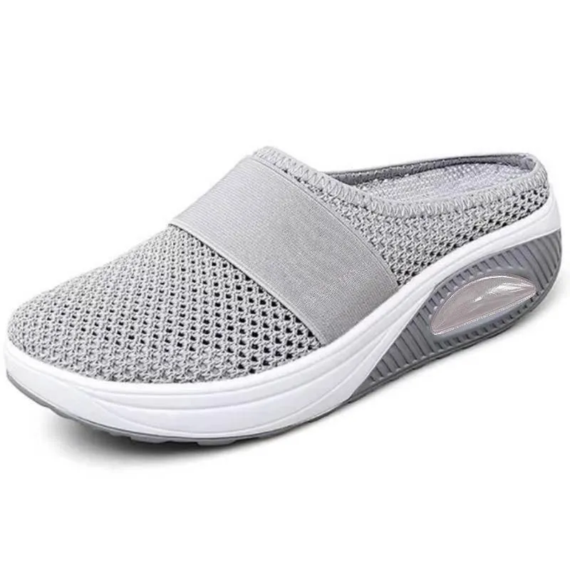 Women's closed toe hollow slip on slides casual walking shoes