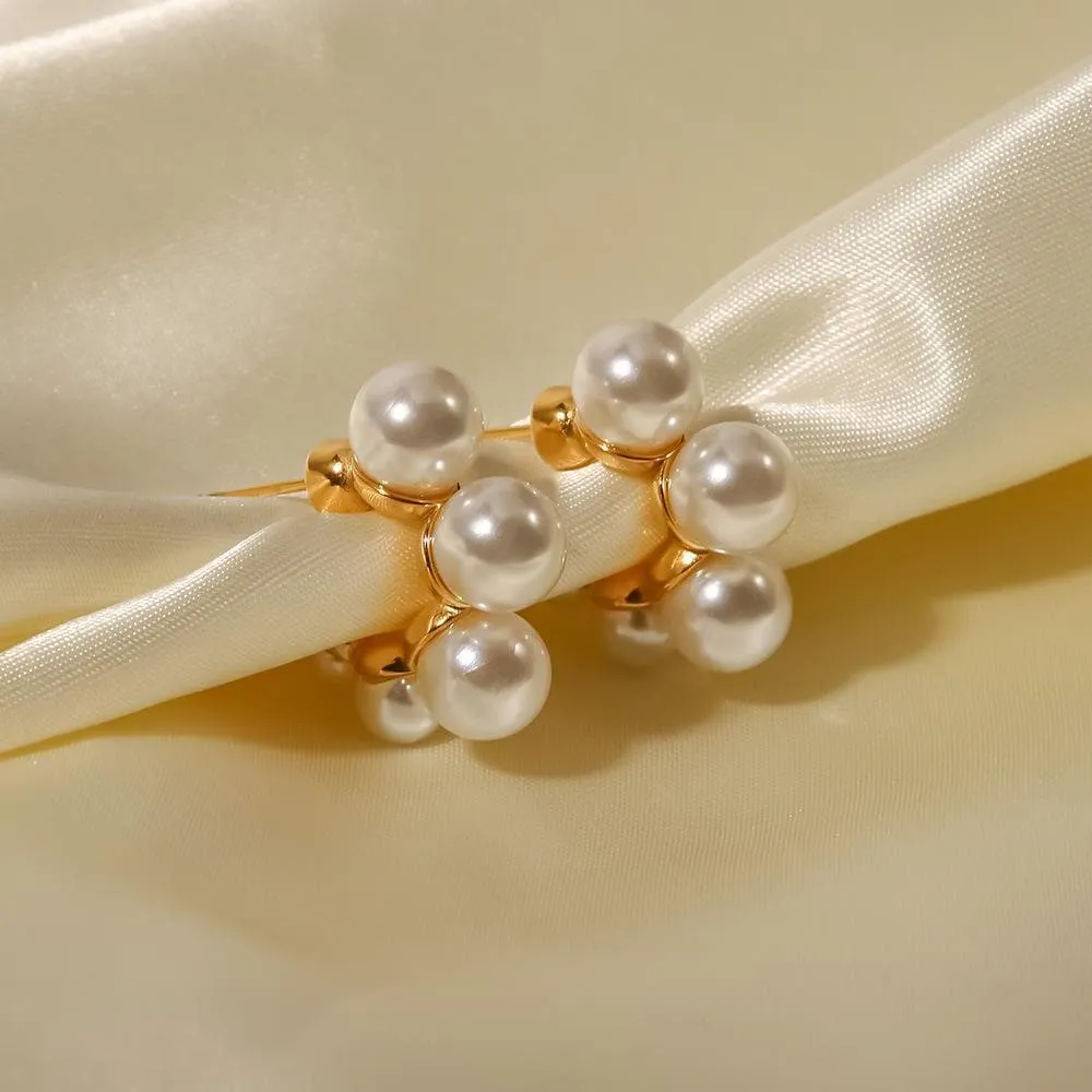 Women's Fashion Elegant Pearl Earrings