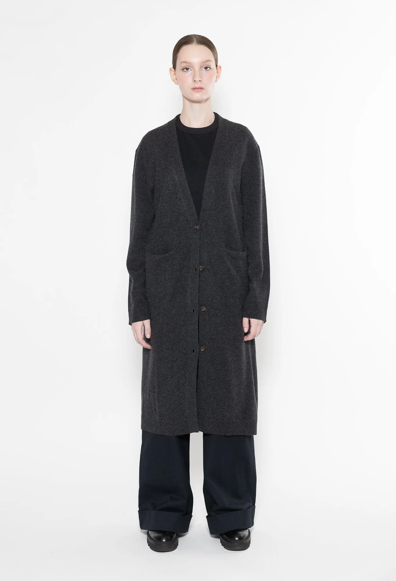 XIN - 12gg Cashmere Cardigan in Charcoal